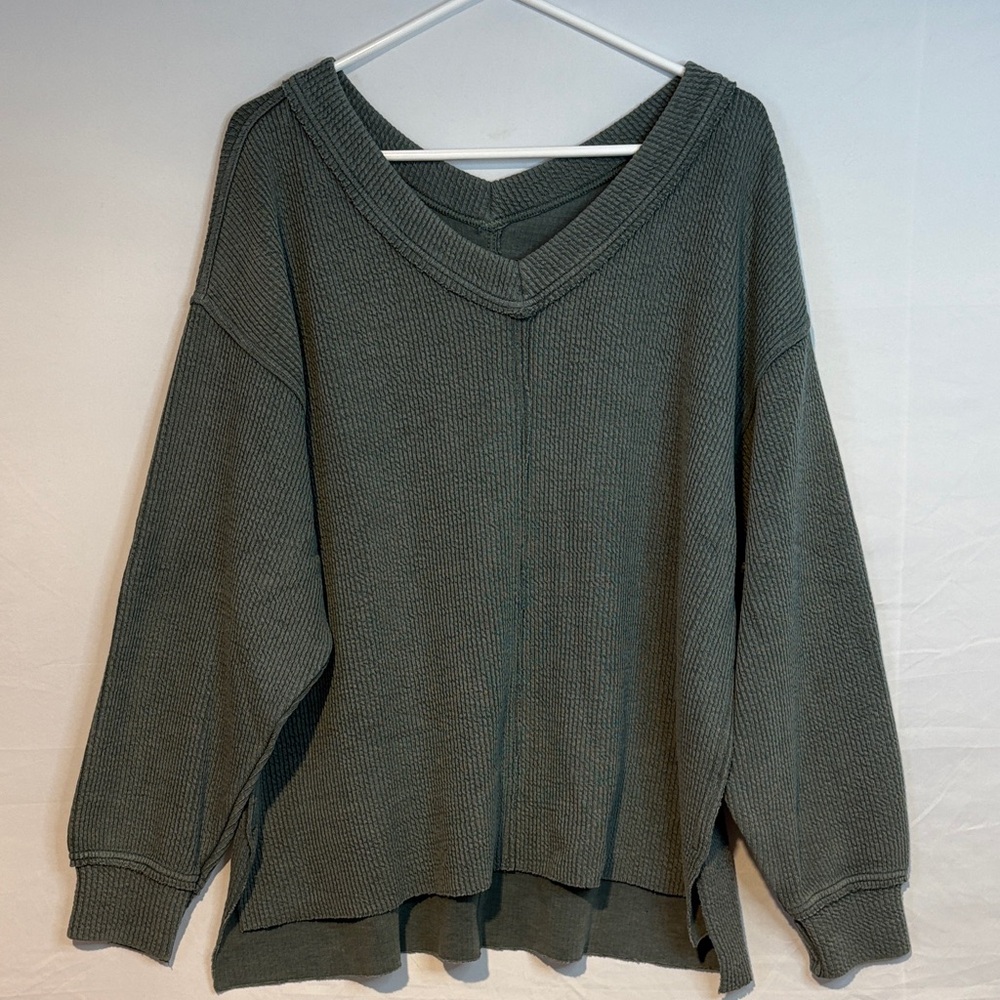 NWOT Aerie Women's Wonder Textured V-Neck Sweatshirt, Green/Blue, Size S